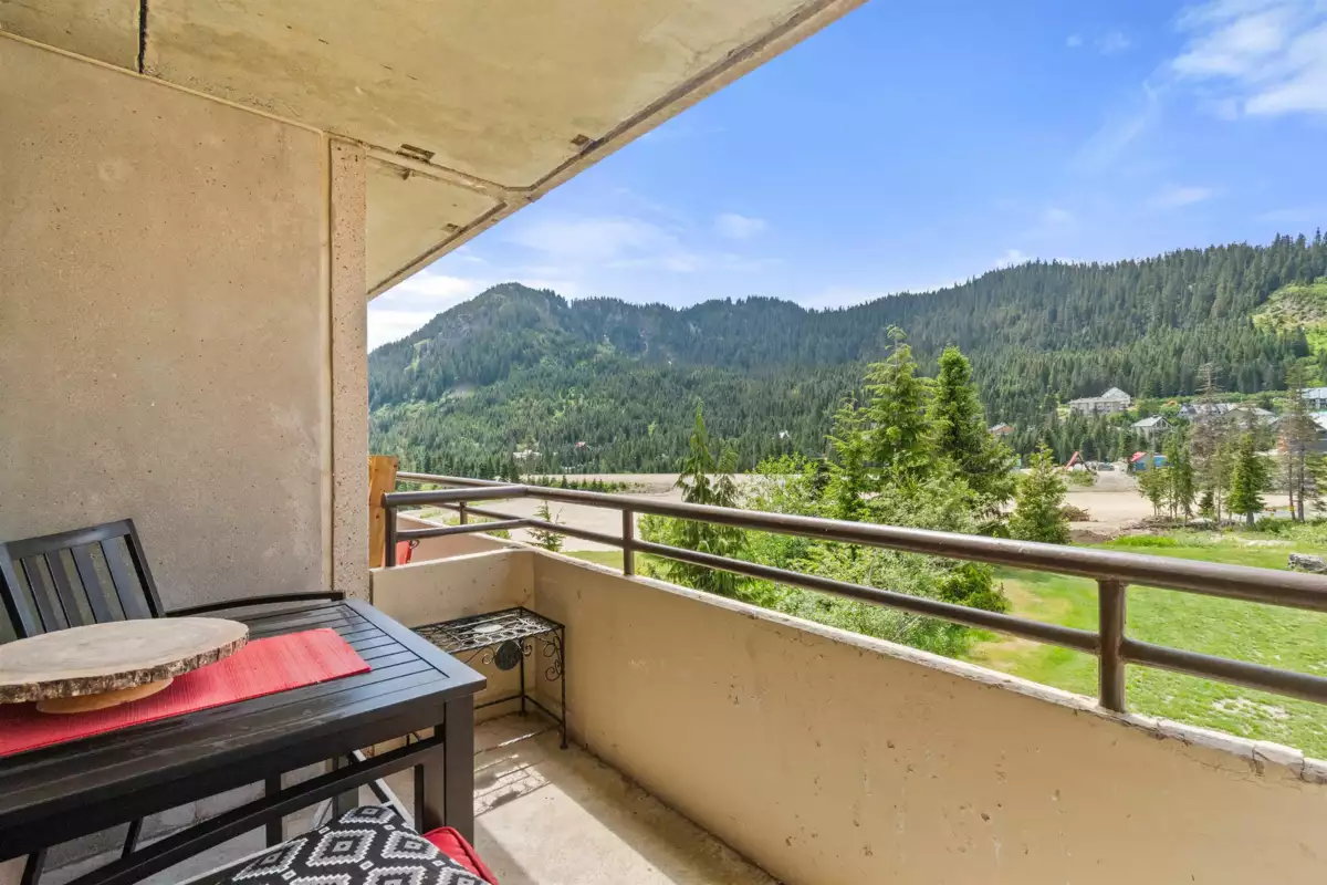 Walk-In Closet Photo of 309B 21000 Enzian Way, Agassiz, BC