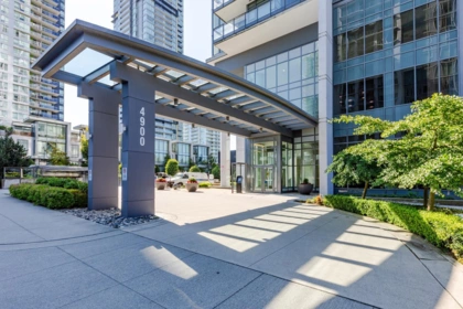 3103 4900 Lennox Lane, Burnaby, BC, Burnaby — Apartment/Condo for sale