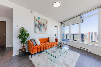 3103 4900 Lennox Lane, Burnaby, BC, Burnaby — Apartment/Condo for sale
