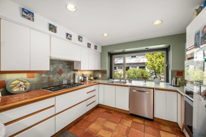 Kitchen Island Photo of 7026 Balaclava Street, Vancouver, BC