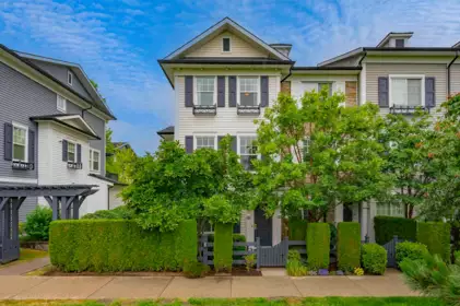 9 7348 192a Street, Surrey, BC, Surrey — Townhouse for sale