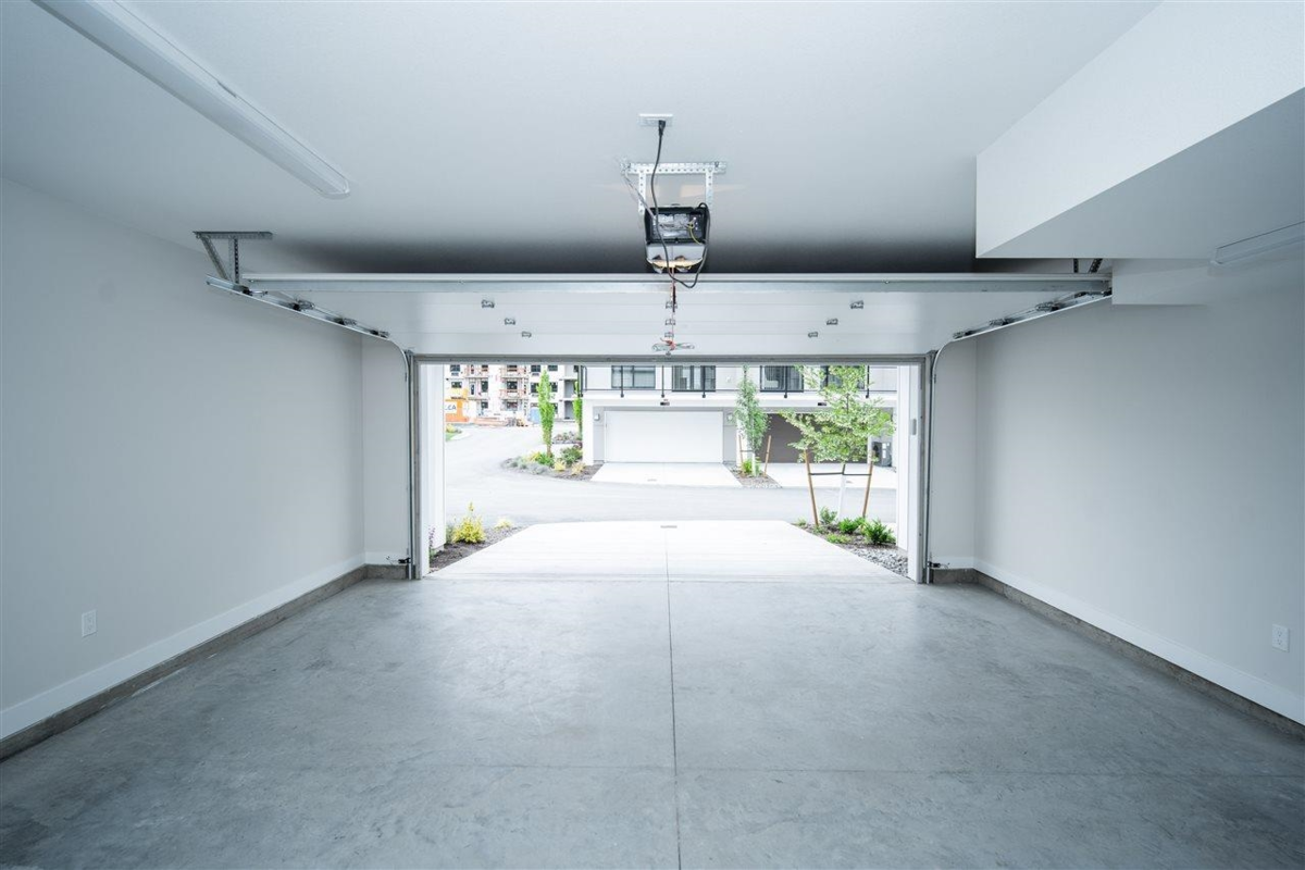 Outdoor Deck Photo of 214 46150 Thomas Road, Sardis, BC