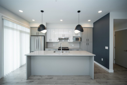 Kitchen Island Photo of 214 46150 Thomas Road, Sardis, BC