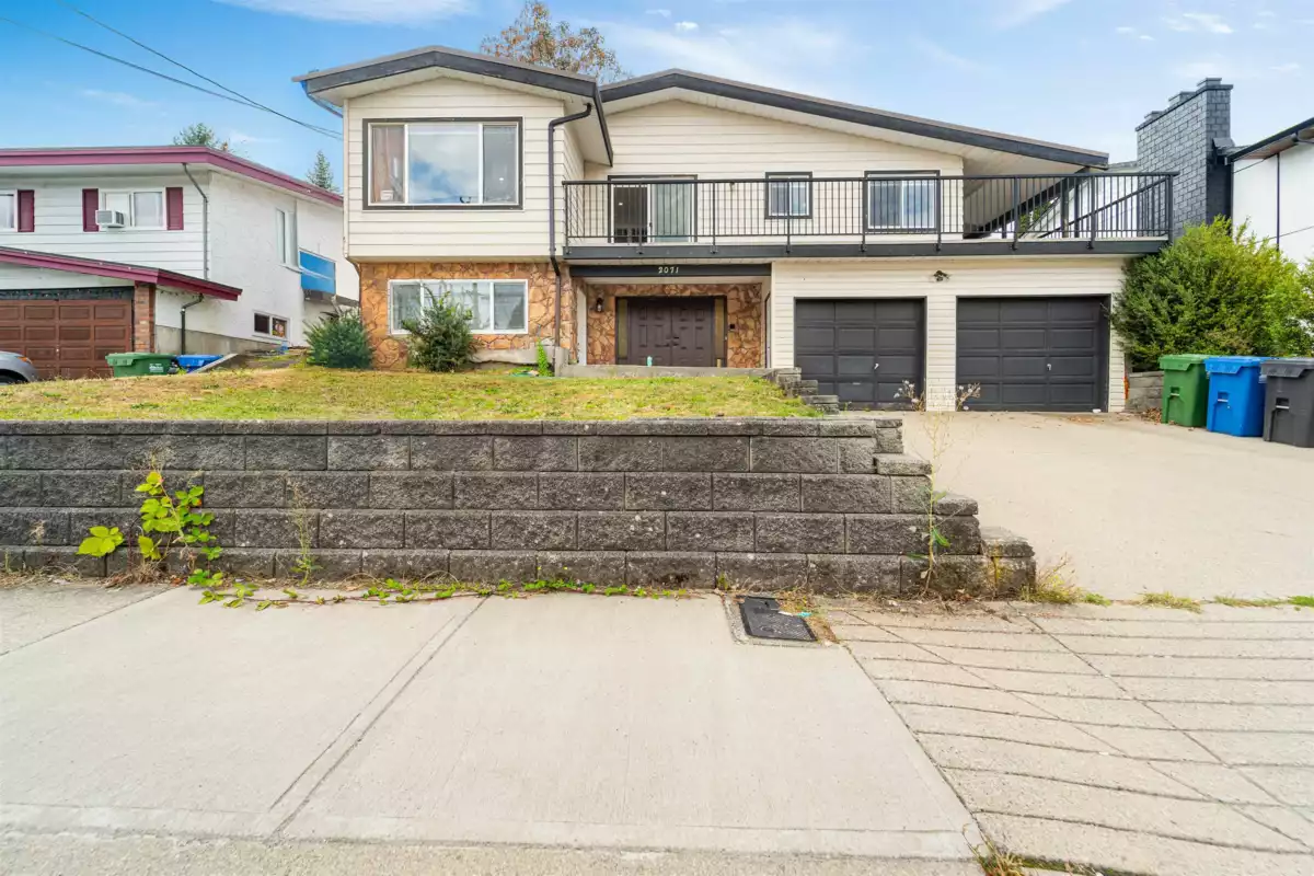 Exterior Front Photo of 2071 Emerson Street, Abbotsford, BC