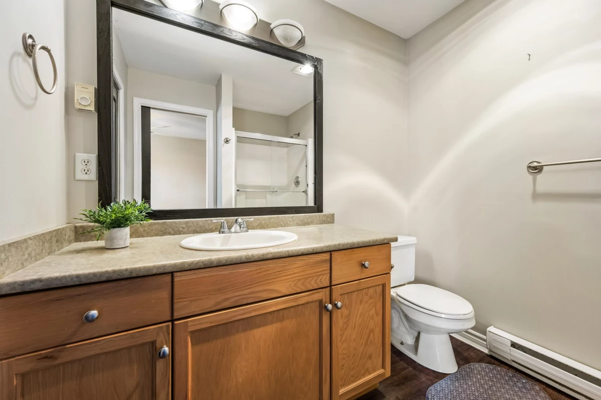Entry Foyer Photo of 74 8881 Walters Street, Chilliwack, BC