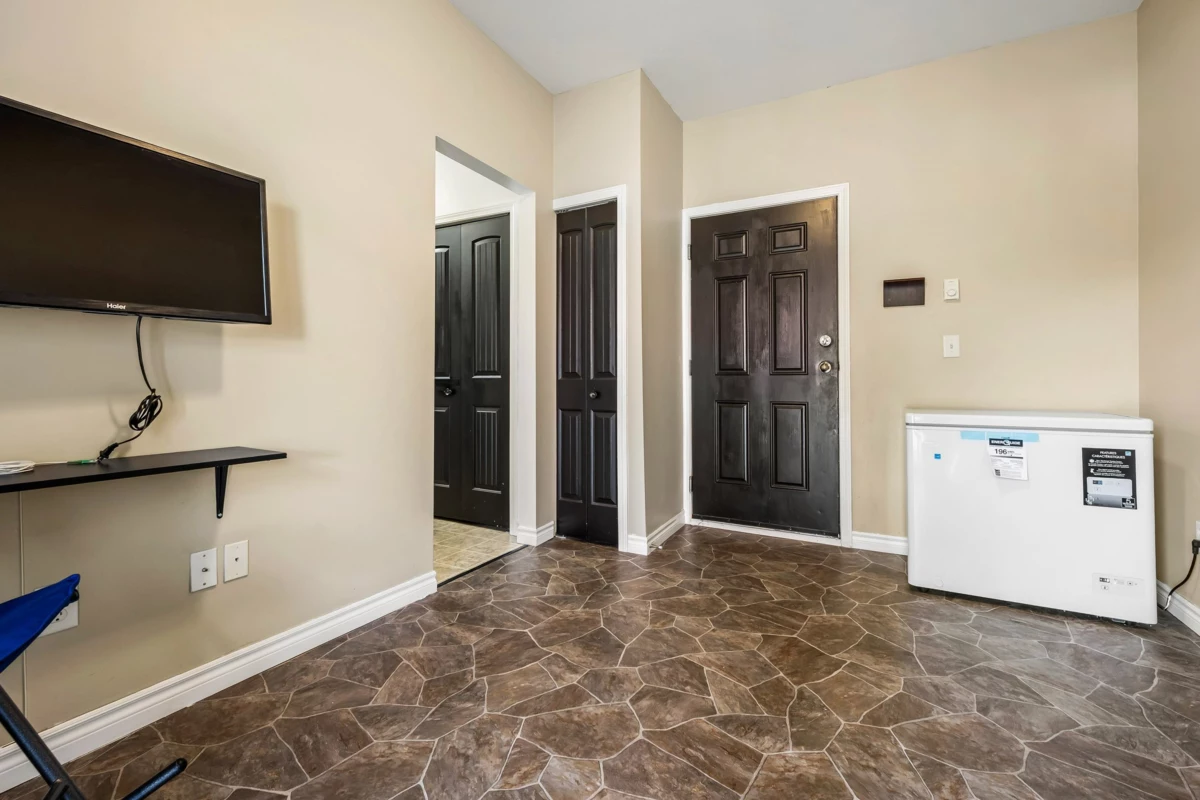 Swimming Pool Photo of 74 8881 Walters Street, Chilliwack, BC