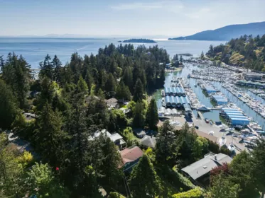 5755 Telegraph Trail, West Vancouver, BC, West Vancouver — Single Family Residence for sale