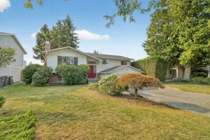 14418 18 Avenue, Surrey, BC, Surrey — Single Family Residence for sale