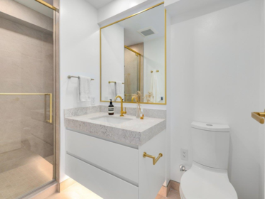 Guest Bathroom Photo of 203 2096 W 47th Avenue, Vancouver, BC