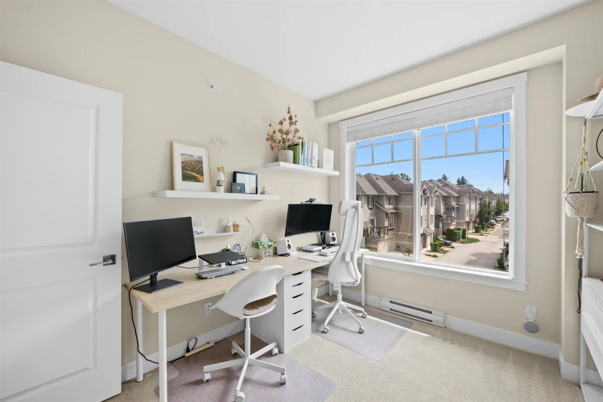Entry Foyer Photo of 61 20498 82 Avenue, Langley, BC