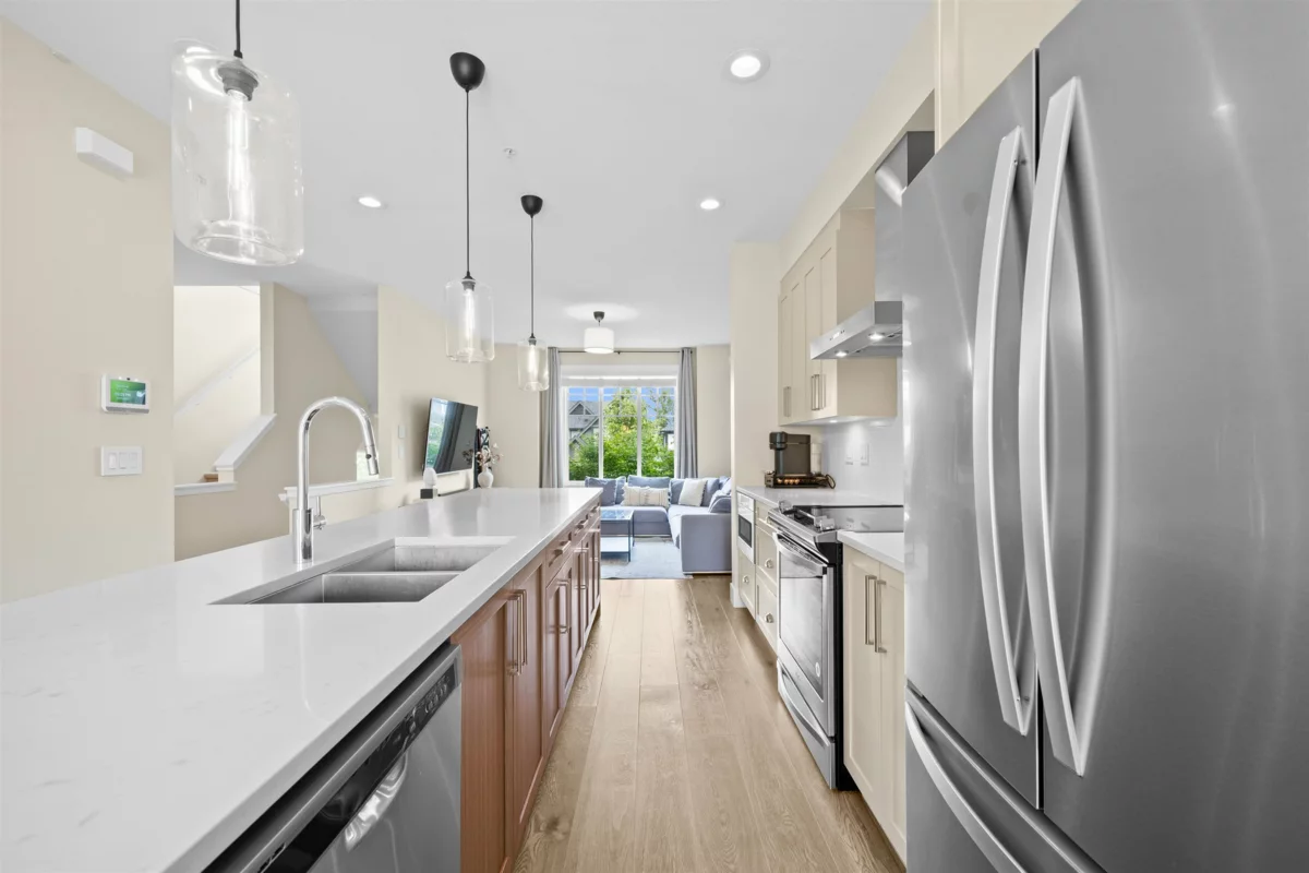 Kitchen Island Photo of 61 20498 82 Avenue, Langley, BC