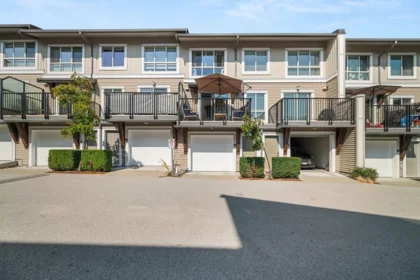 148 6671 121 Street, Surrey, BC, Surrey — Townhouse for sale