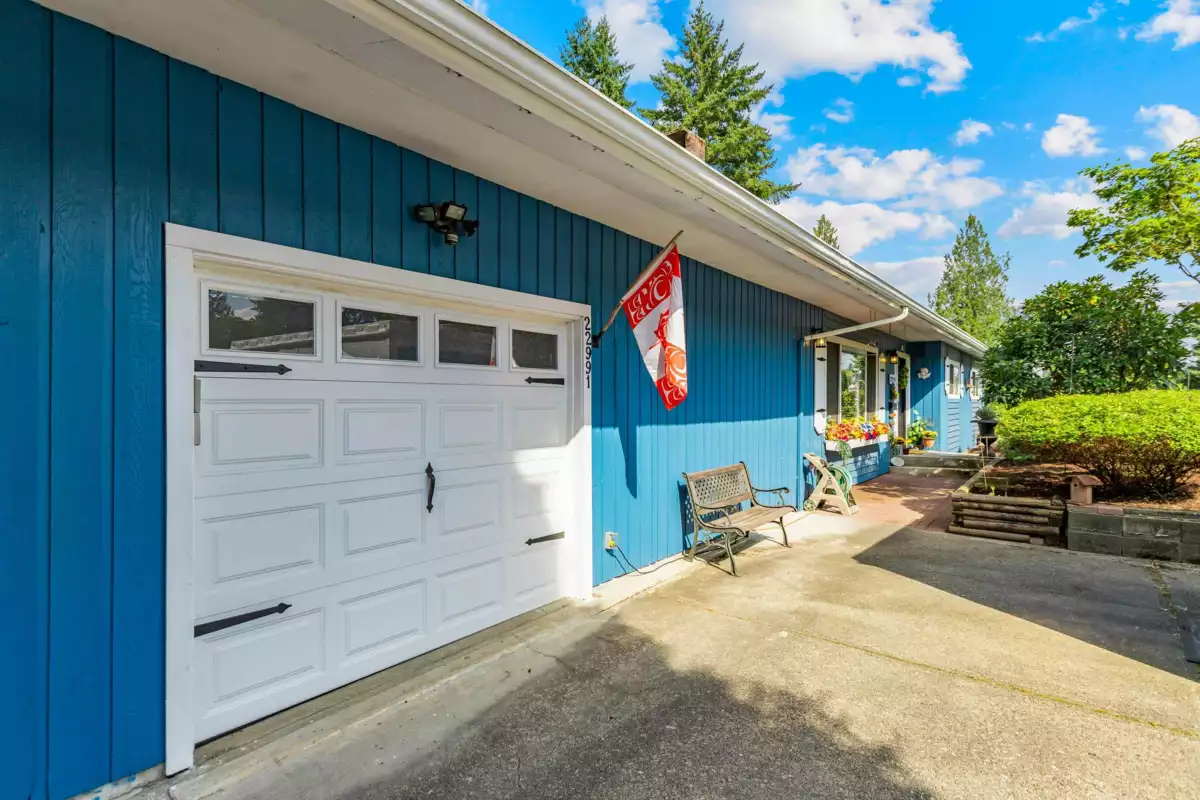 Living Room Photo of 22991 126 Avenue, Maple Ridge, BC