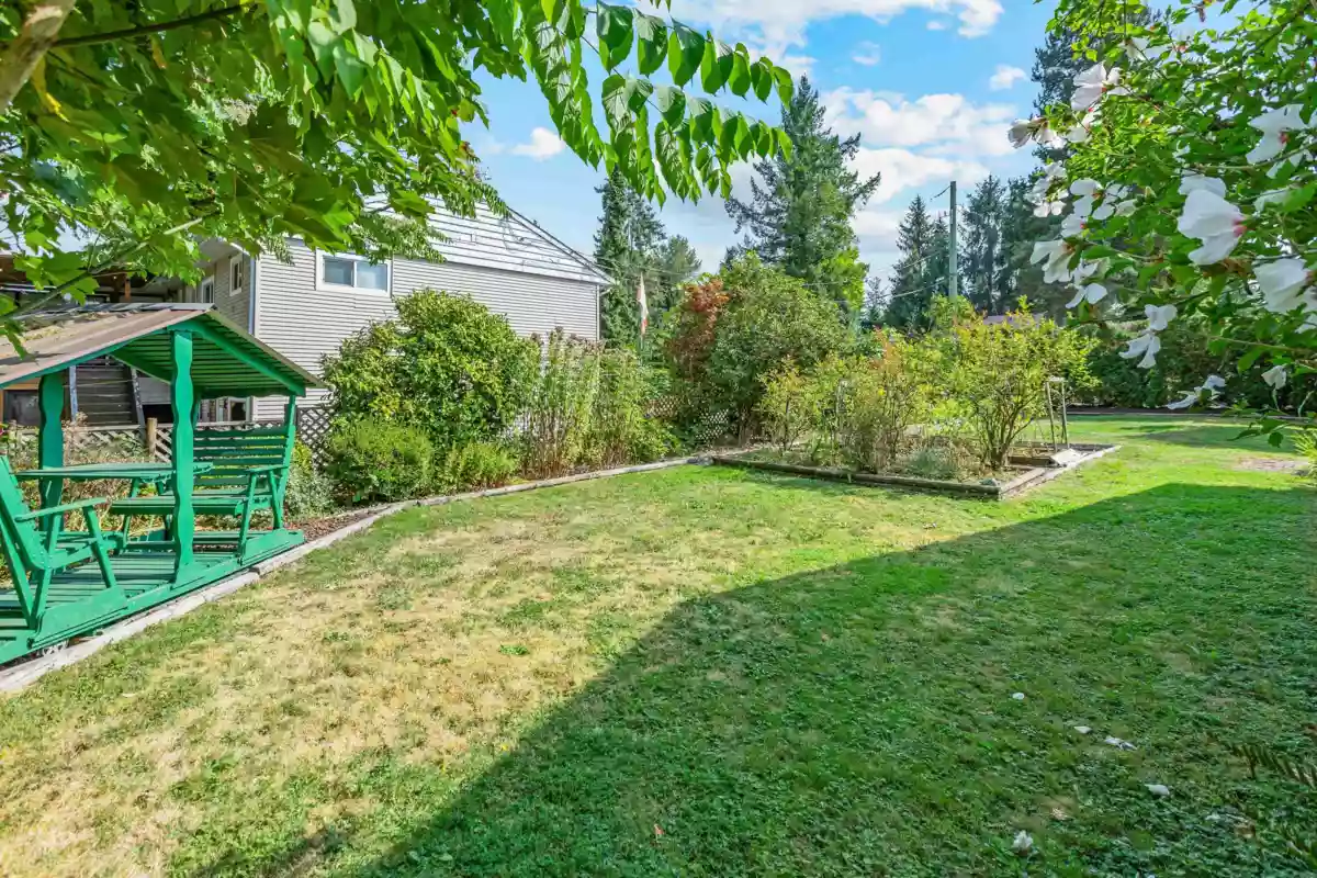 Outdoor Kitchen Photo of 22991 126 Avenue, Maple Ridge, BC