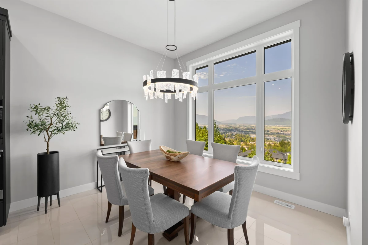 Breakfast Nook Photo of 5487 Maclachlan Place, Chilliwack, BC