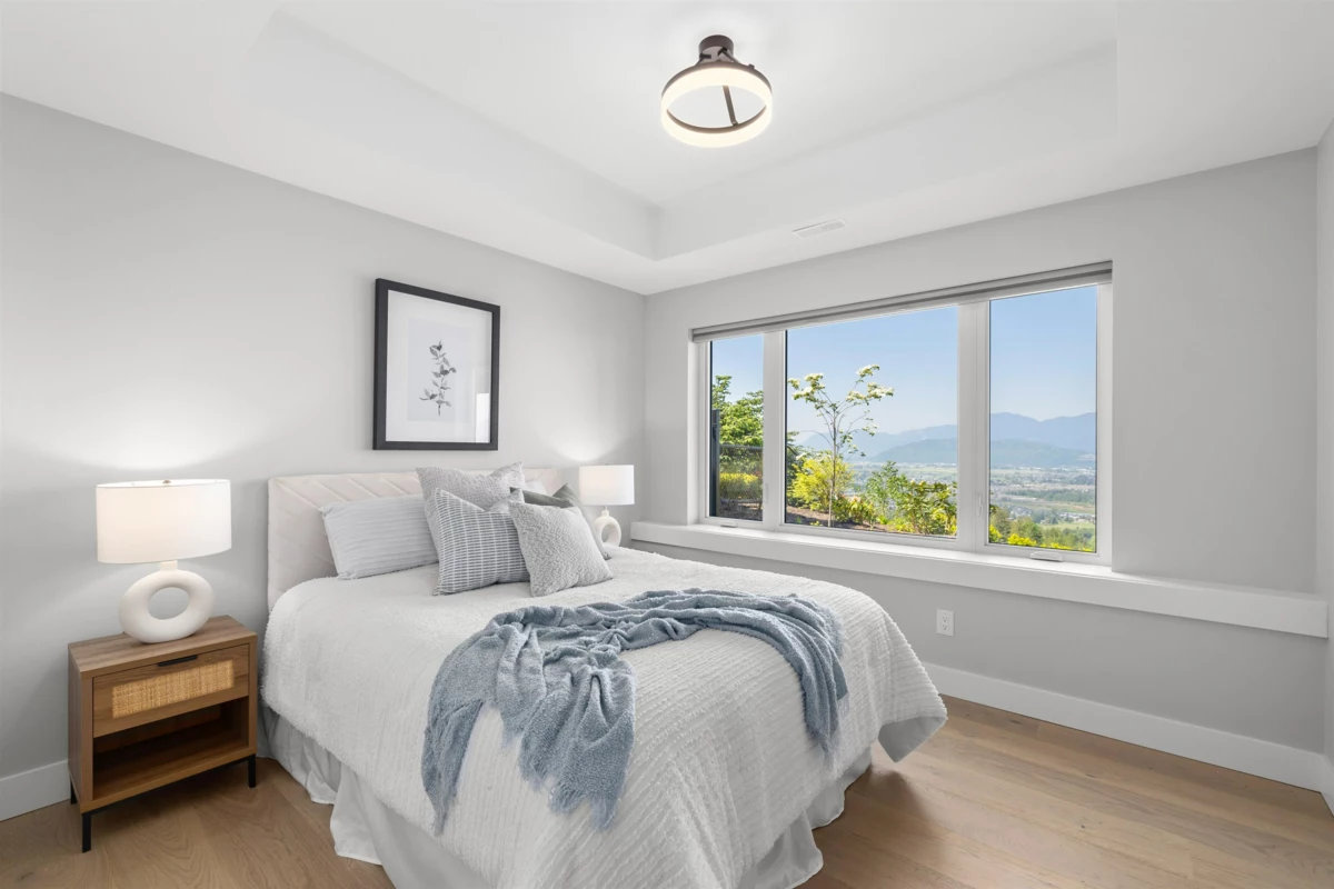 Entry Foyer Photo of 5487 Maclachlan Place, Chilliwack, BC