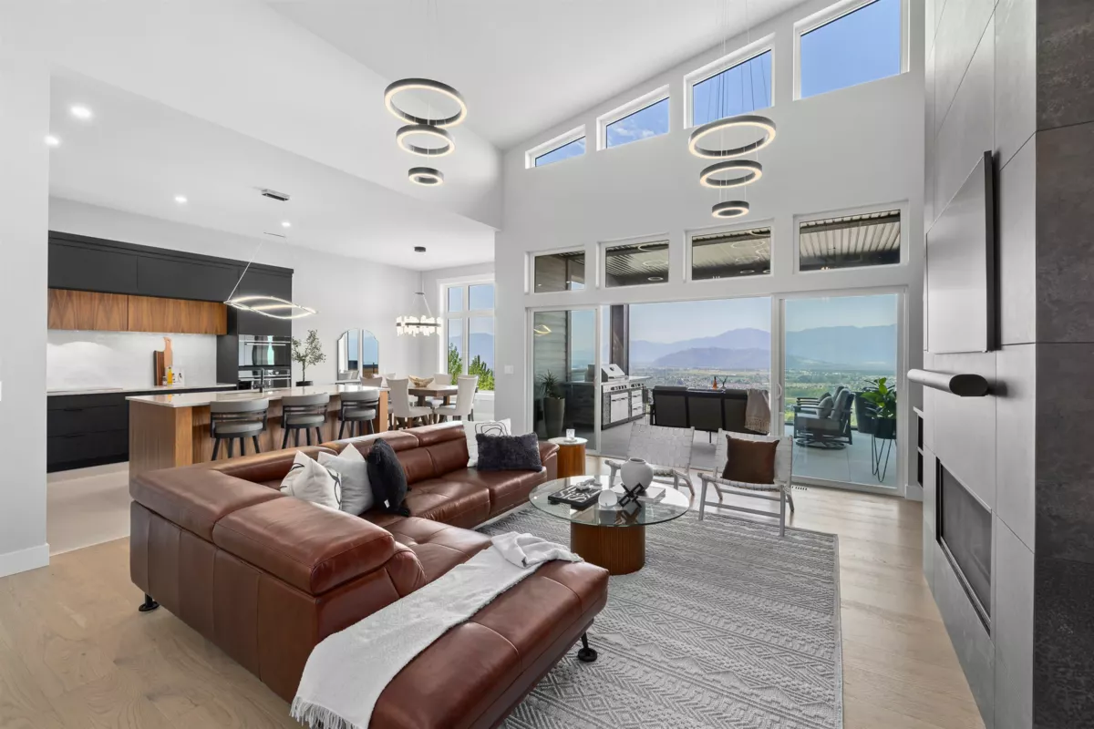 Exterior Front Photo of 5487 Maclachlan Place, Chilliwack, BC