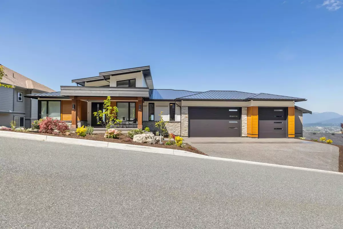 Fitness Center Photo Near 5487 Maclachlan Place, Chilliwack, BC