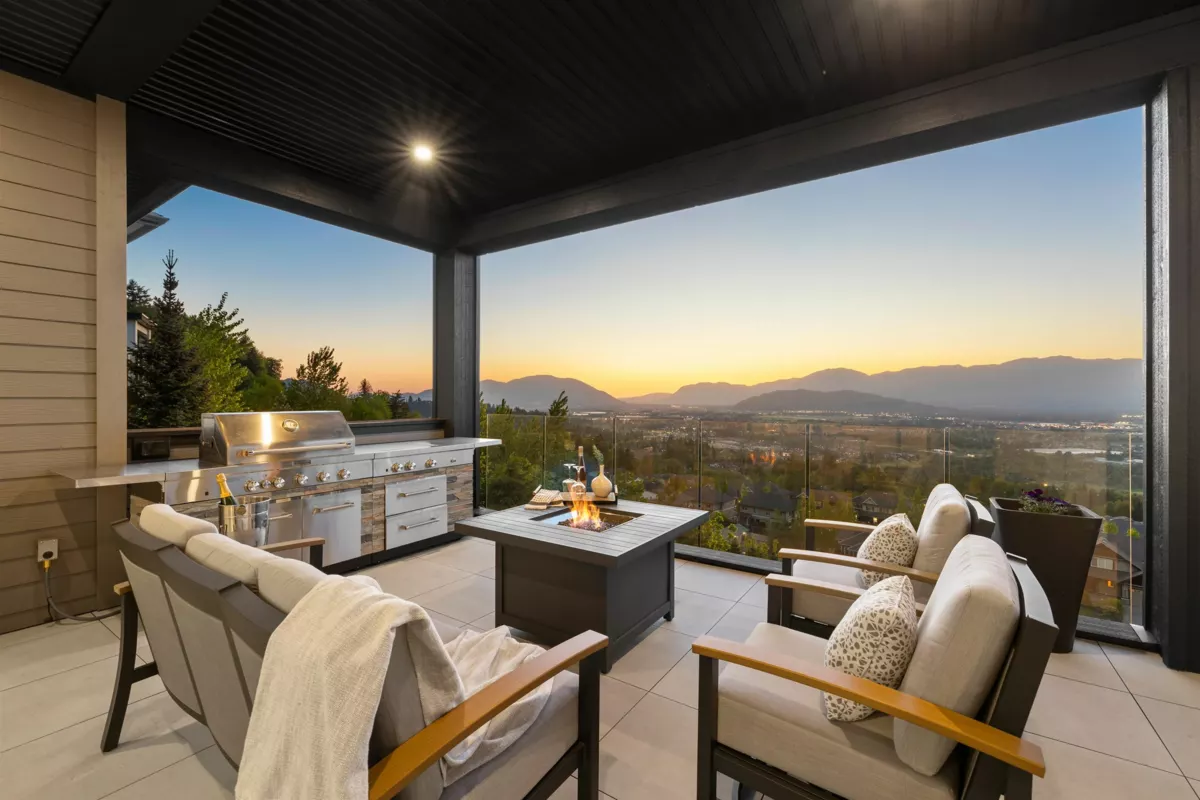 Garden / Landscaping Photo of 5487 Maclachlan Place, Chilliwack, BC