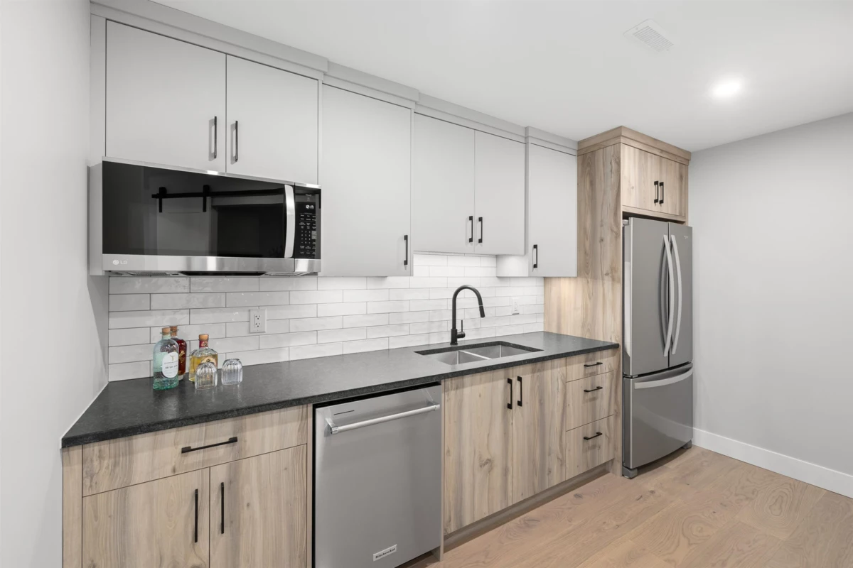 Laundry Room Photo of 5487 Maclachlan Place, Chilliwack, BC