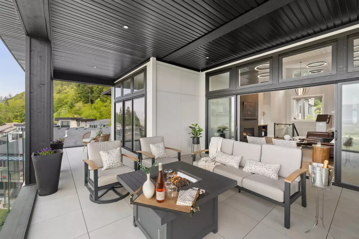 Outdoor Deck Photo of 5487 Maclachlan Place, Chilliwack, BC