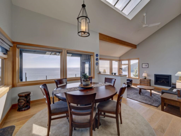 264 Arbutus Reach, Gibsons, BC, Gibsons — Single Family Residence for sale