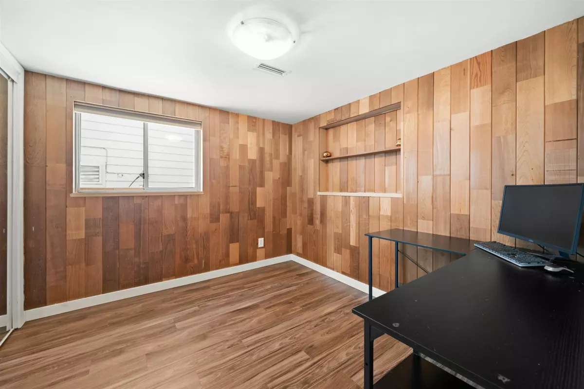 Backyard Photo of 231 Princess Street, New Westminster, BC