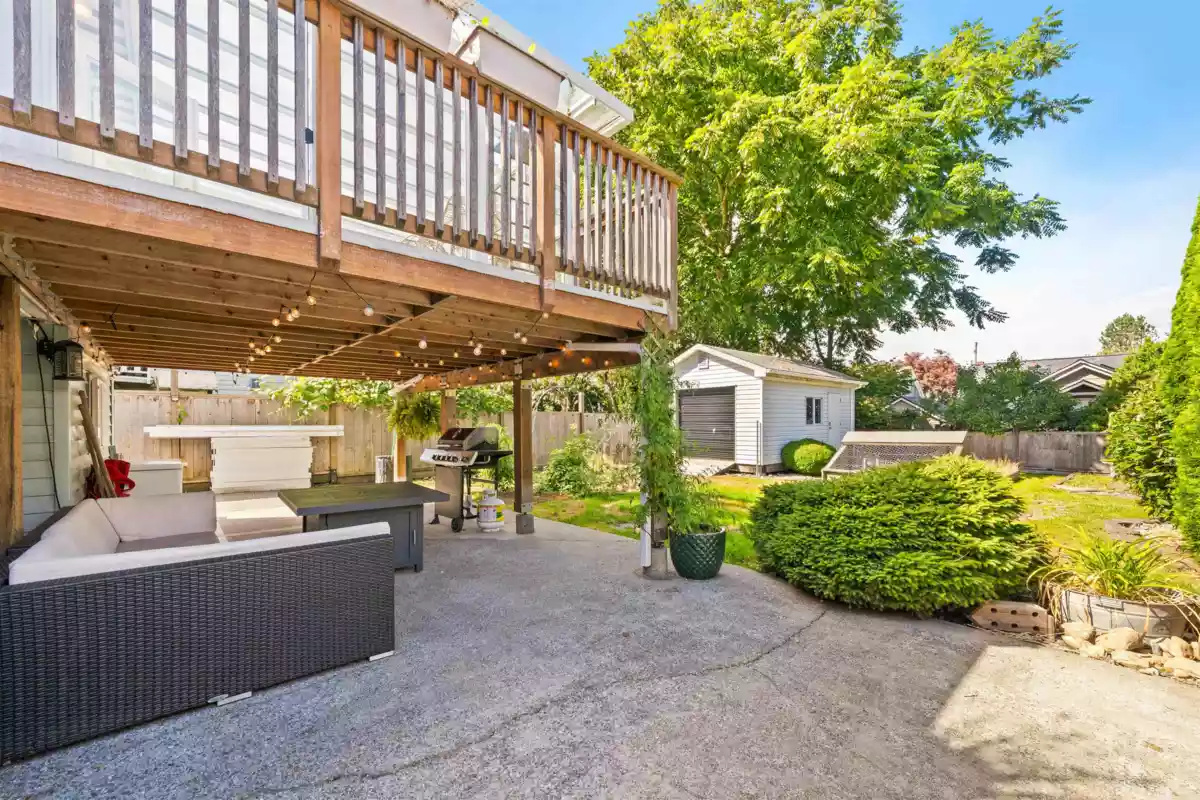 Garden / Landscaping Photo of 231 Princess Street, New Westminster, BC