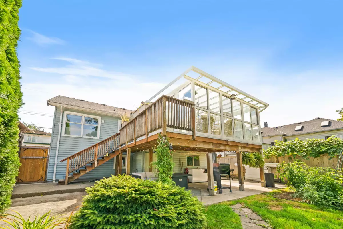 Outdoor Kitchen Photo of 231 Princess Street, New Westminster, BC