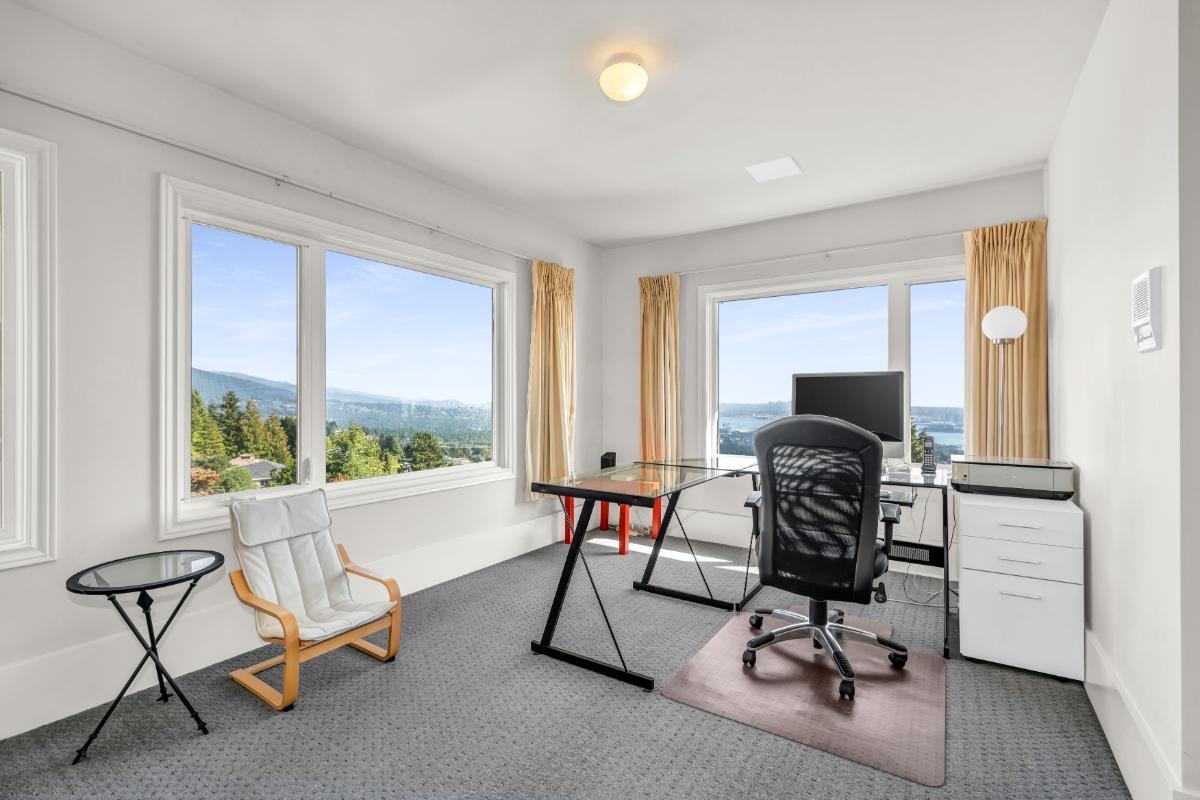 Office / Den Photo of 1437 Bramwell Road, West Vancouver, BC