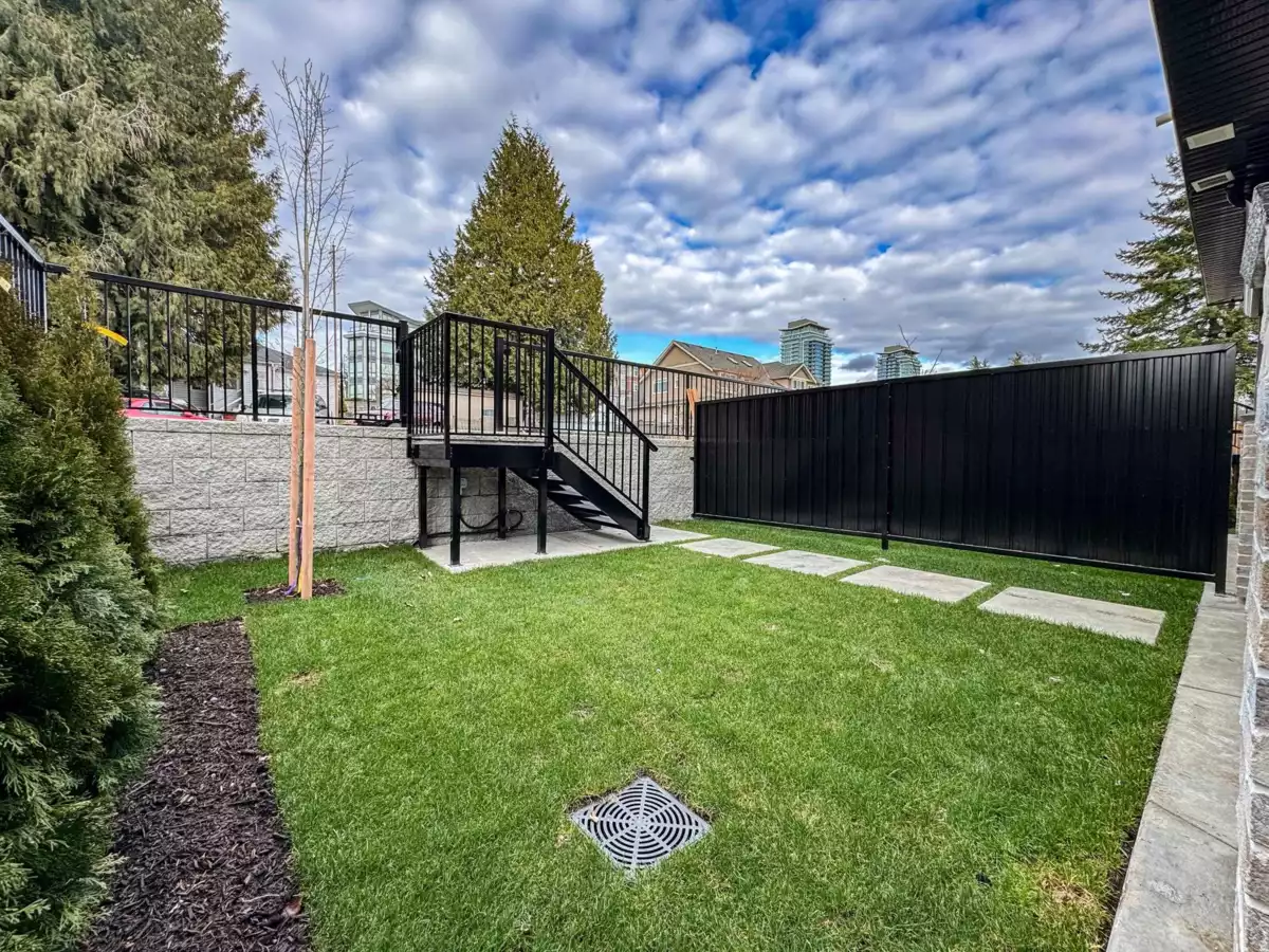 Dining Area Photo of 104 941 Dansey Avenue, Coquitlam, BC