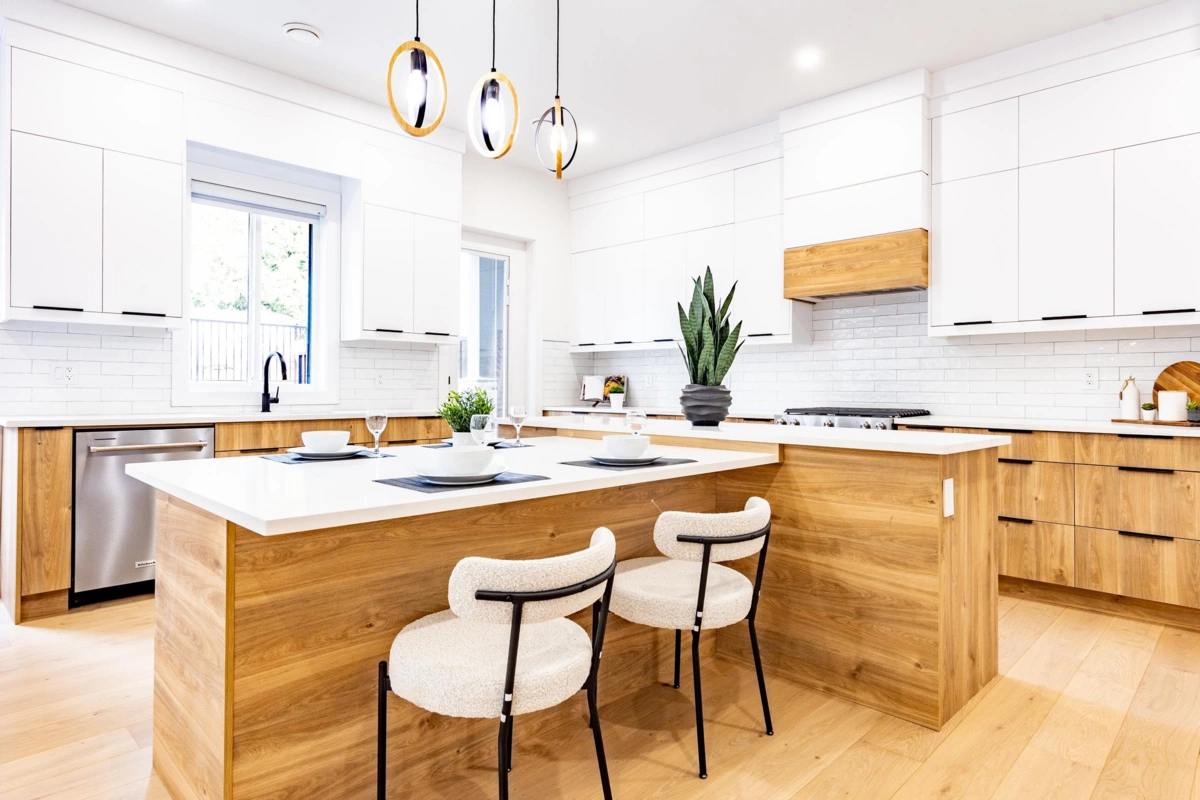 Walk-In Closet Photo of 104 941 Dansey Avenue, Coquitlam, BC