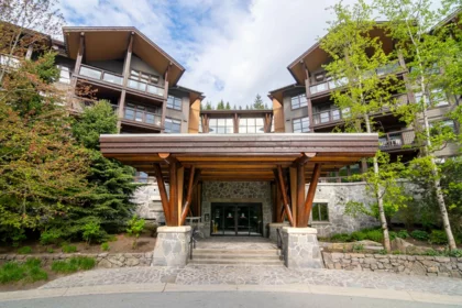 406D 2020 London Lane, Whistler, BC, Whistler — Apartment/Condo for sale