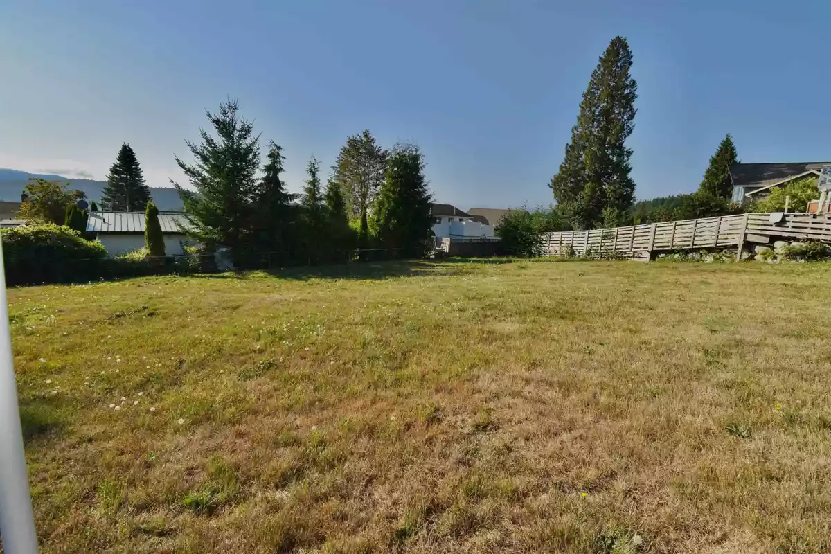 Living Room Photo of 554 Wildwood Crescent, Gibsons, BC