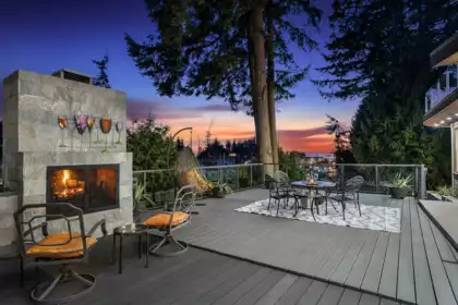 5797 Marine Drive, West Vancouver, BC, West Vancouver — Single Family Residence for sale