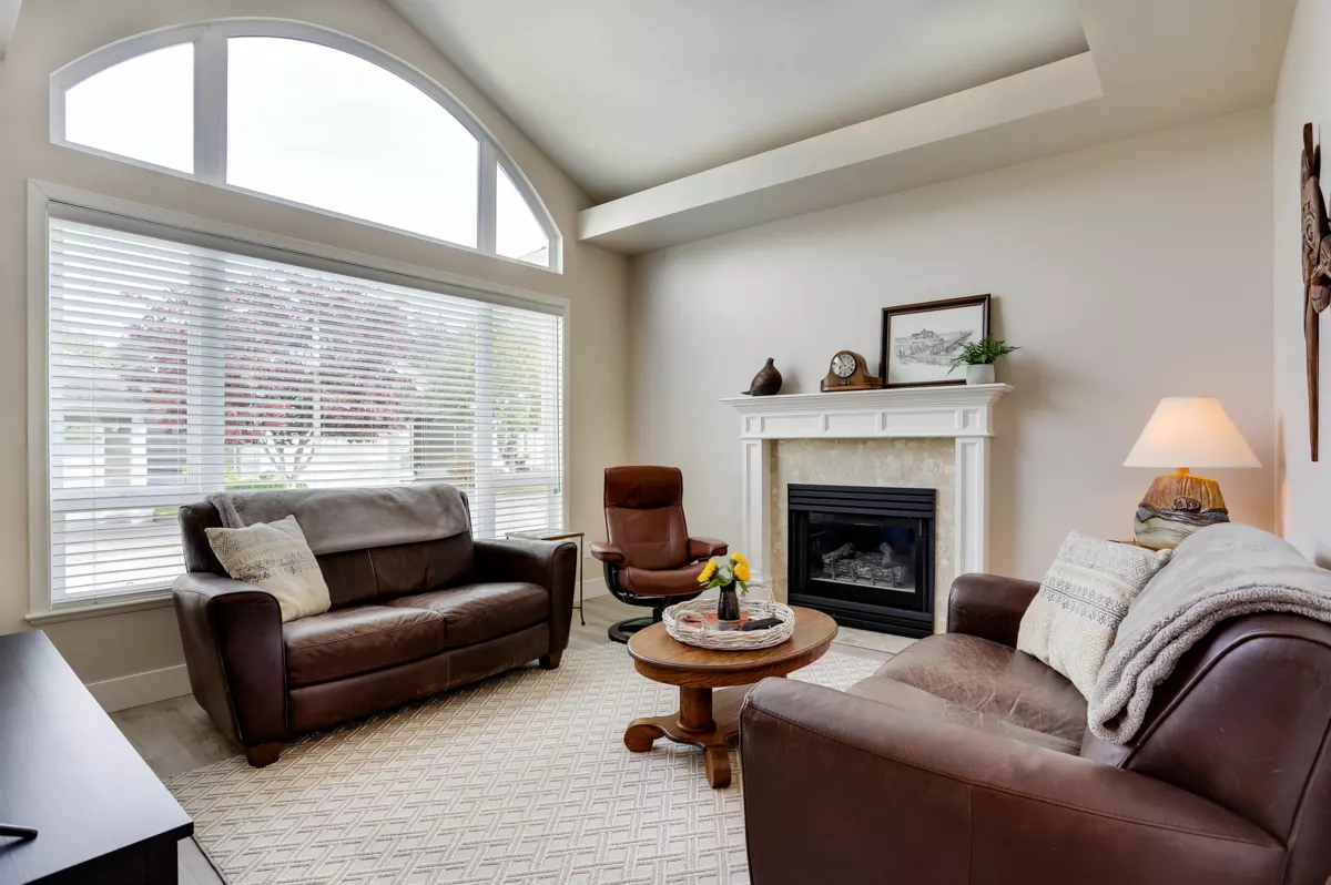 Dining Area Photo of 27 1881 144 Street, Surrey, BC