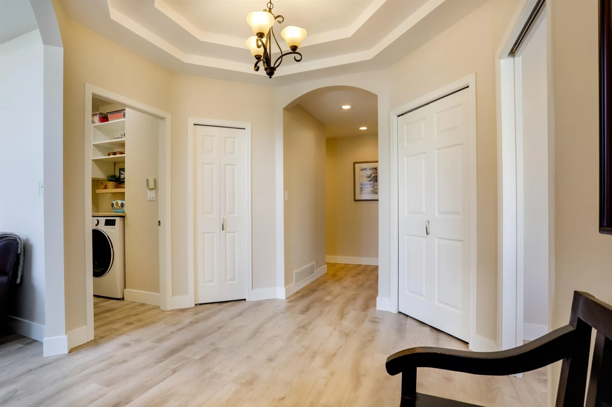 Family Room Photo of 27 1881 144 Street, Surrey, BC