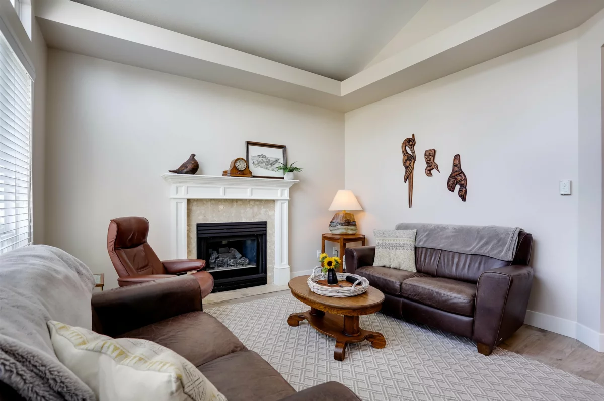 Kitchen Photo of 27 1881 144 Street, Surrey, BC