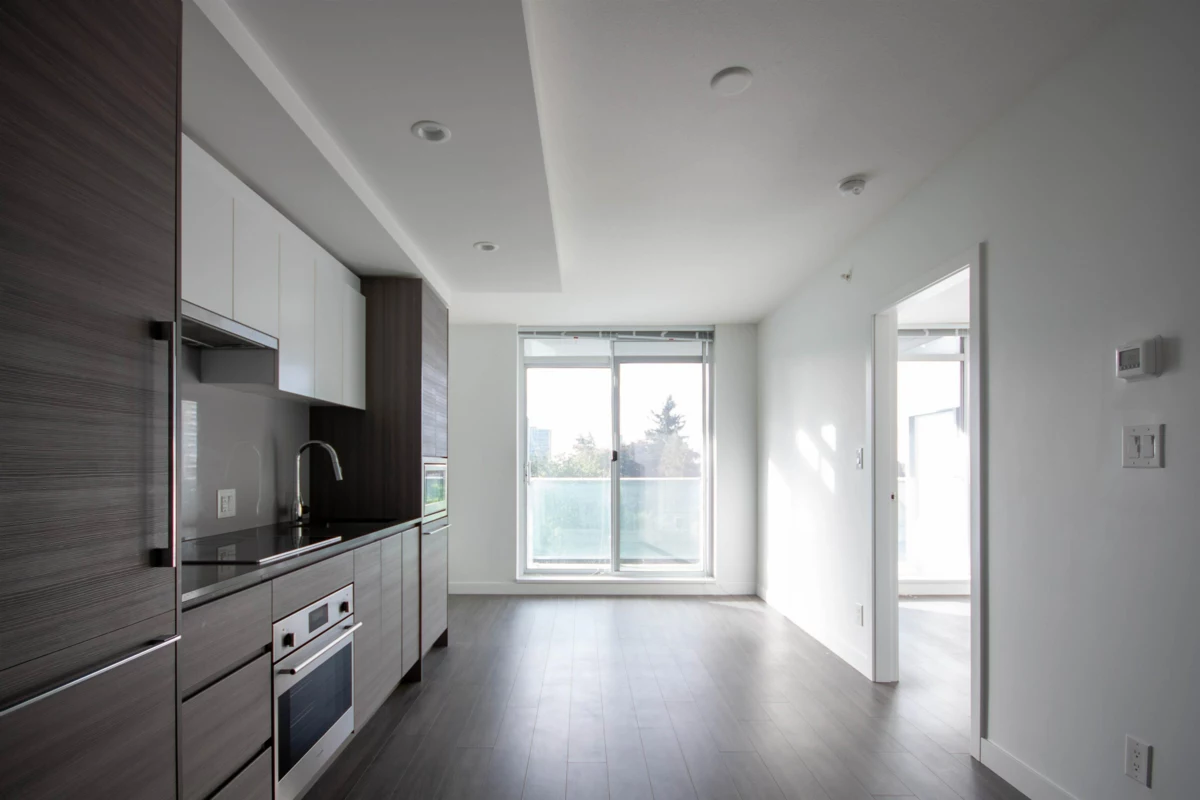 Kitchen Photo of 512 13655 Fraser Highway, Surrey, BC