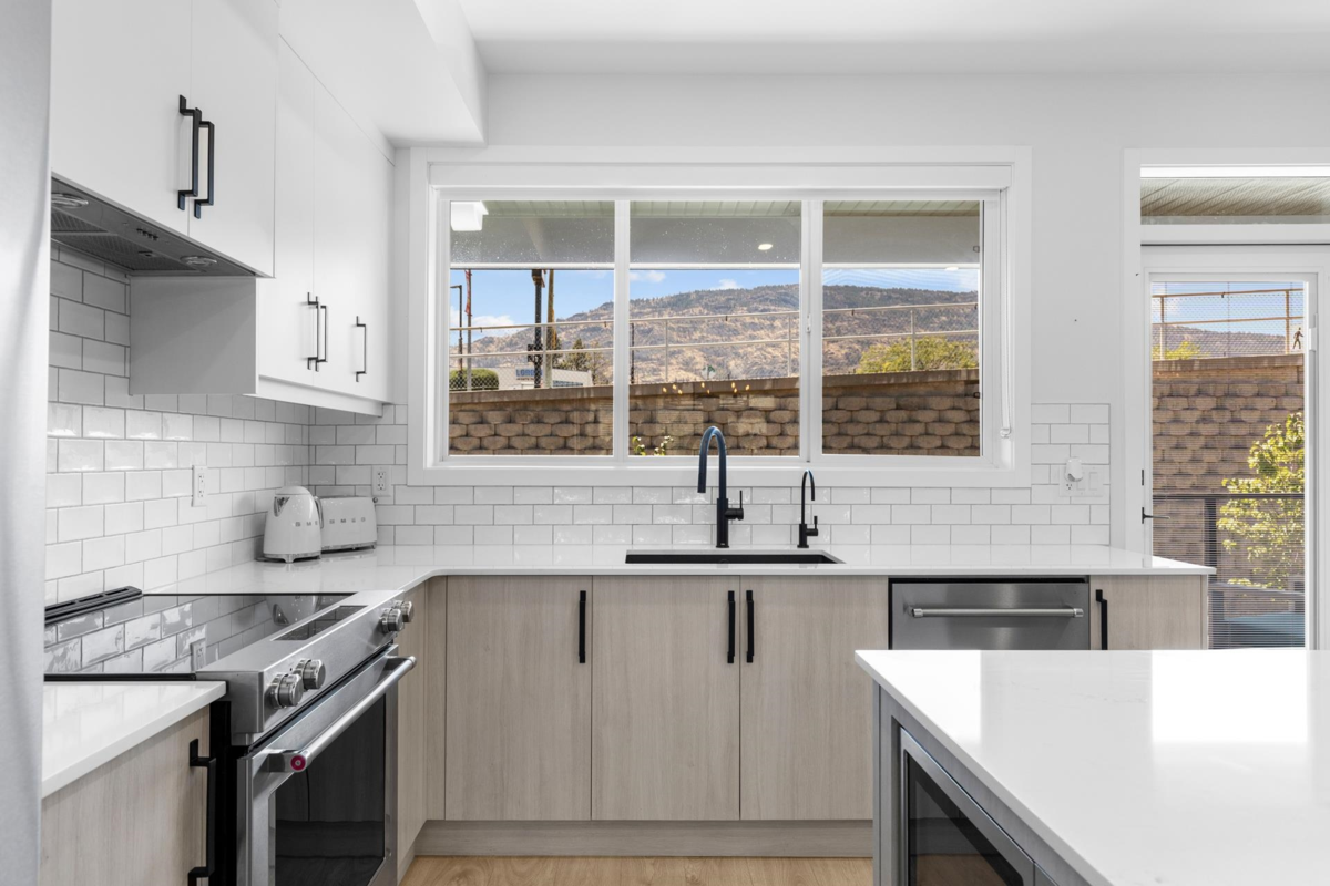 Breakfast Nook Photo of 48 8000 Vedette Drive, No City Value, BC