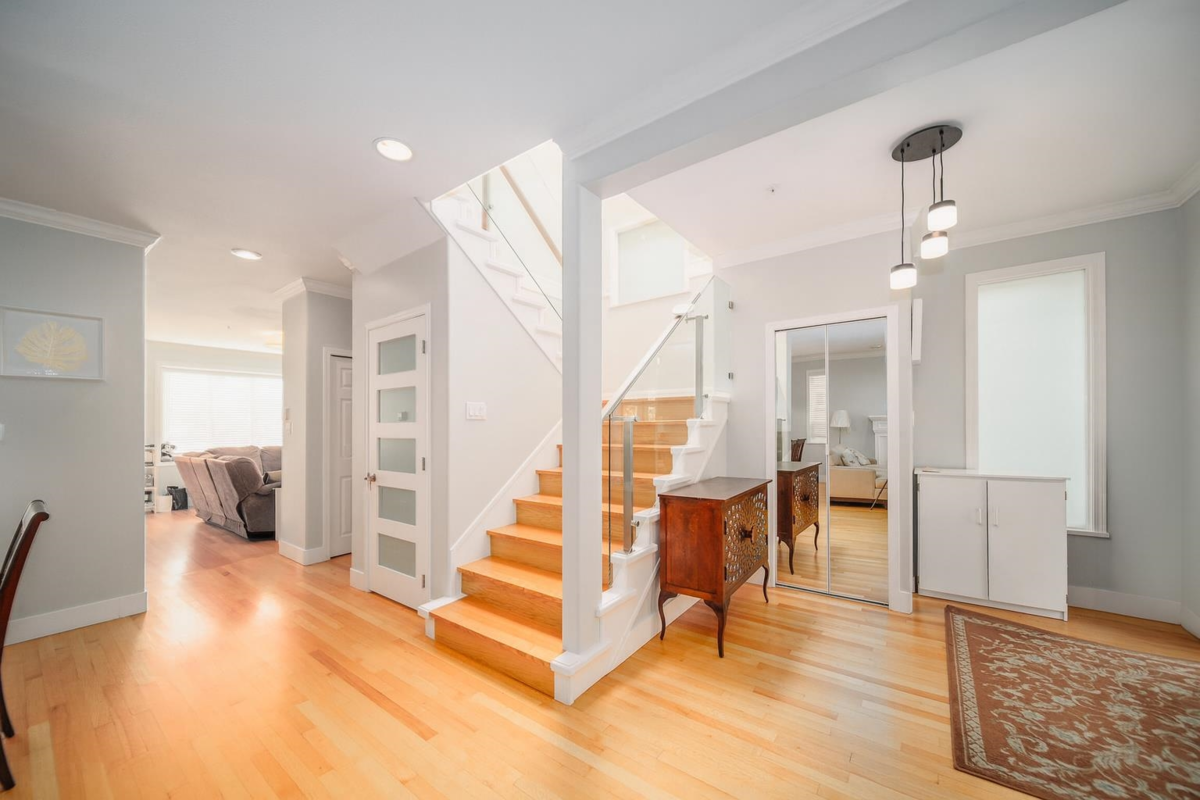 Living Room Photo of 2726 W 42nd Avenue, Vancouver, BC