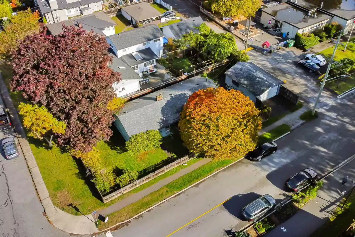 Living Room Photo of 260 W 21st Street, North Vancouver, BC