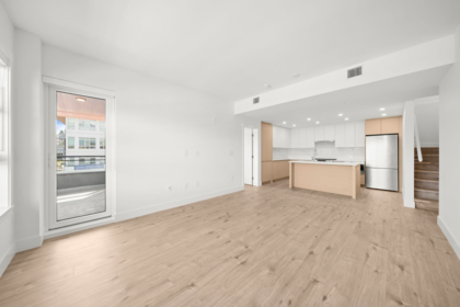 504 4788 Hastings Street, Burnaby, BC, Burnaby — Apartment/Condo for sale