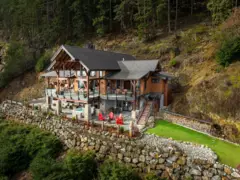 800 Taylor Road, Bowen Island, BC