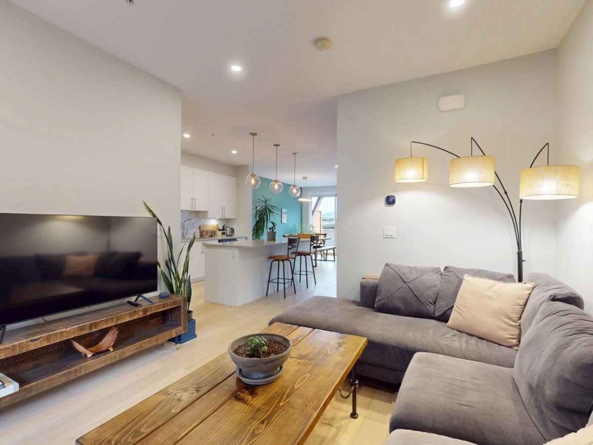 Guest Bathroom Photo of 41294 Horizon Drive, Squamish, BC