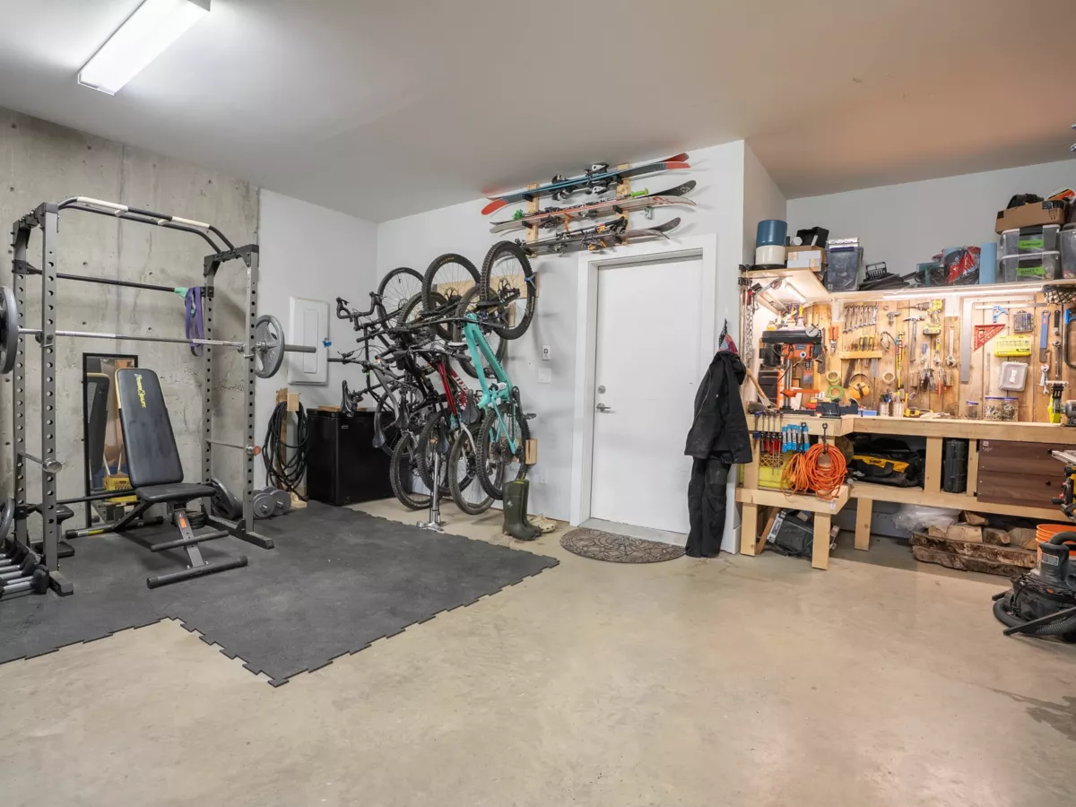 Hot Tub / Spa Photo of 41294 Horizon Drive, Squamish, BC