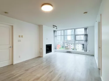 708 2289 Yukon Crescent, Burnaby, BC, Burnaby — Apartment/Condo for sale