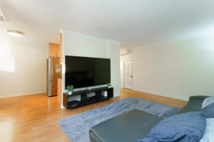 Breakfast Nook Photo of 405 320 Royal Avenue, New Westminster, BC