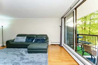 Walk-In Closet Photo of 405 320 Royal Avenue, New Westminster, BC