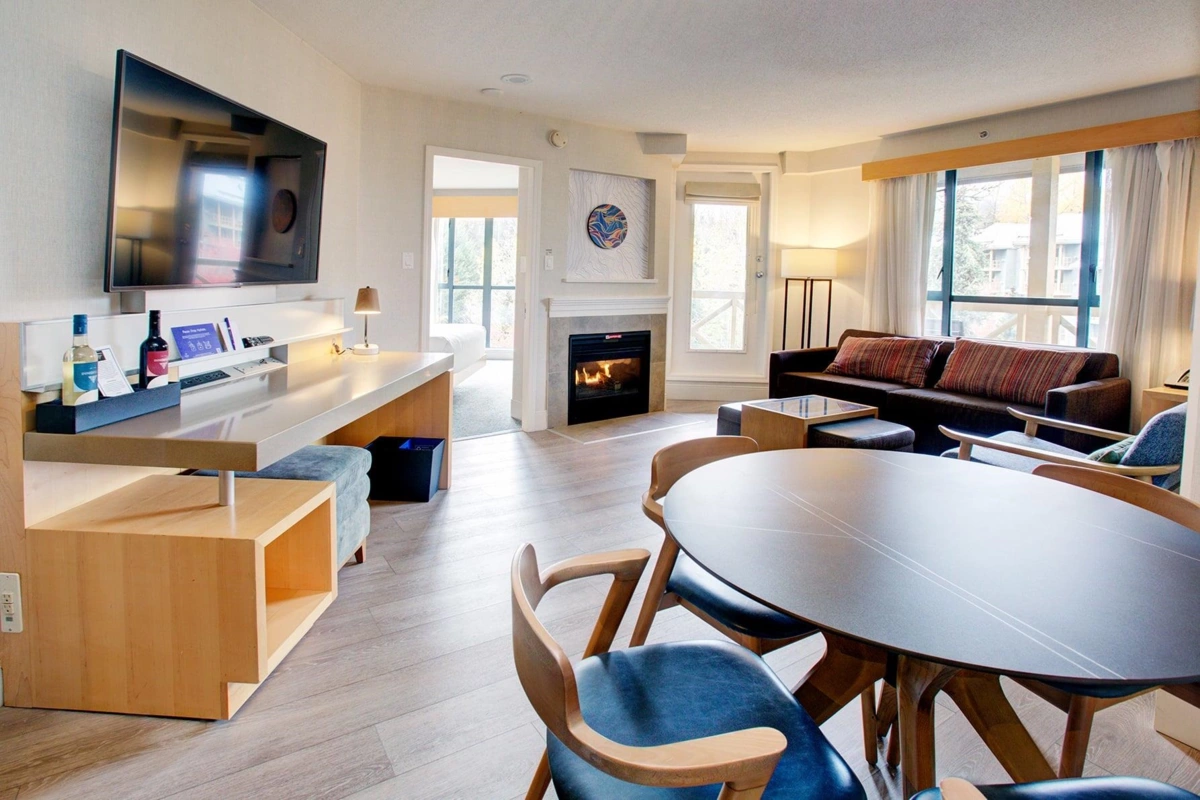 Kitchen Island Photo of 2424 4308 Main Street, Whistler, BC